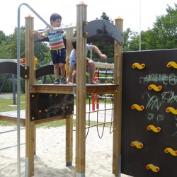 Neue Spielgeräte für Wolfsburger Kleingärten